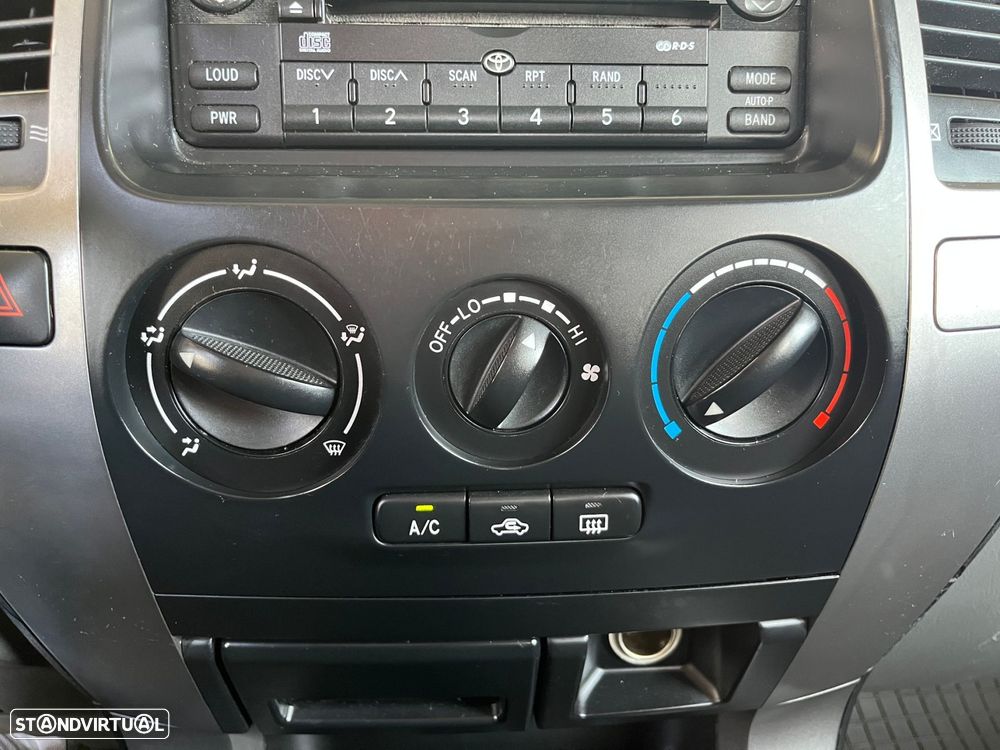 Toyota Land Cruiser 3.0 D-4D - 25