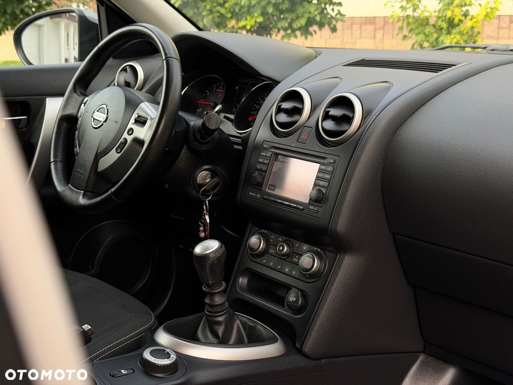 Nissan Qashqai 2.0 4x4 Tekna - 35