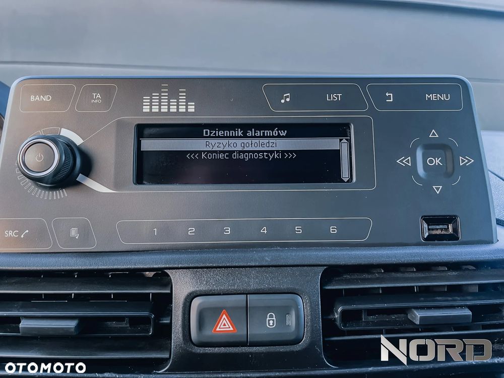 Peugeot Partner 4x4 Long Asphalt - 28