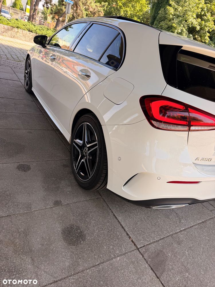 Mercedes-Benz Klasa A 250 AMG Line 7G-DCT - 13