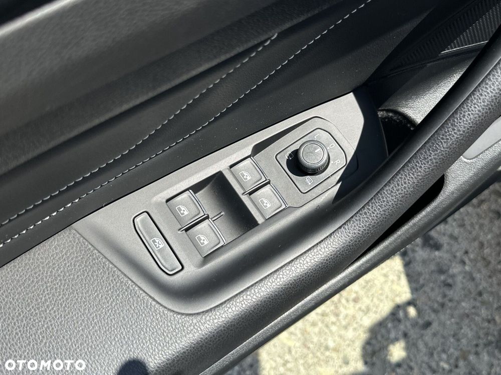 Volkswagen Arteon 2.0 TDI 4Motion R-Line DSG - 33