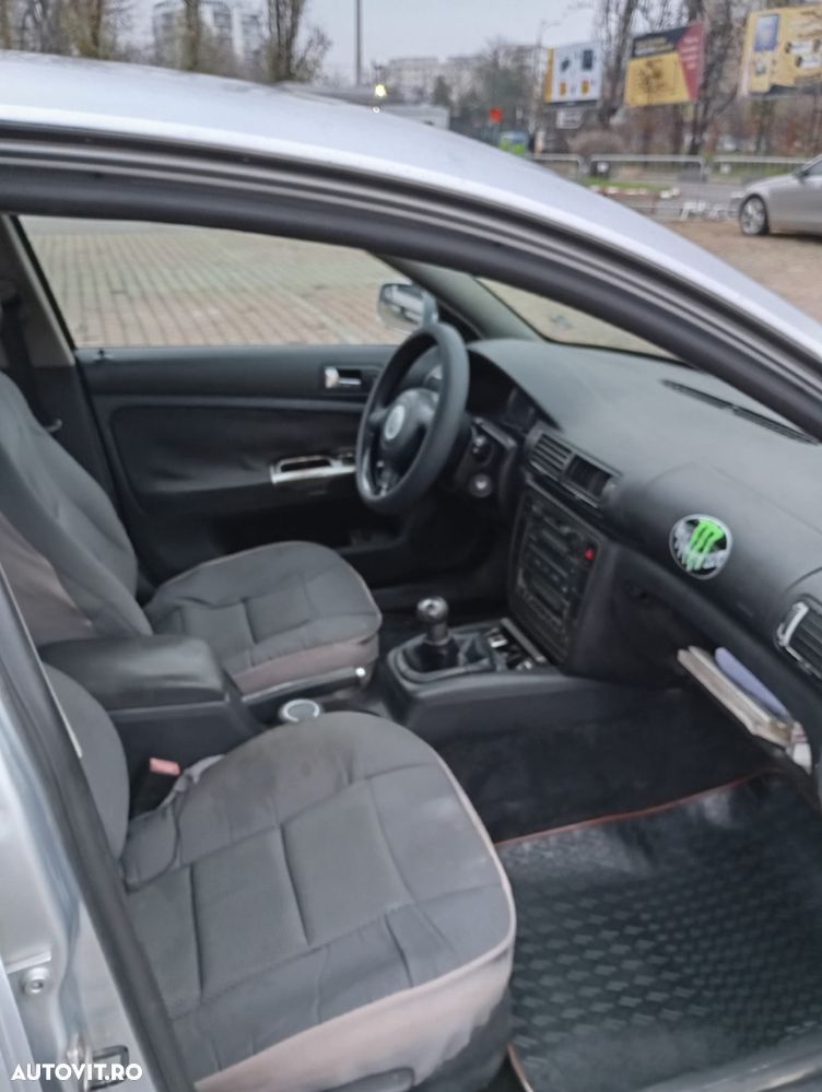 Volkswagen Passat 1.9TDI 4Motion Comfortline - 6