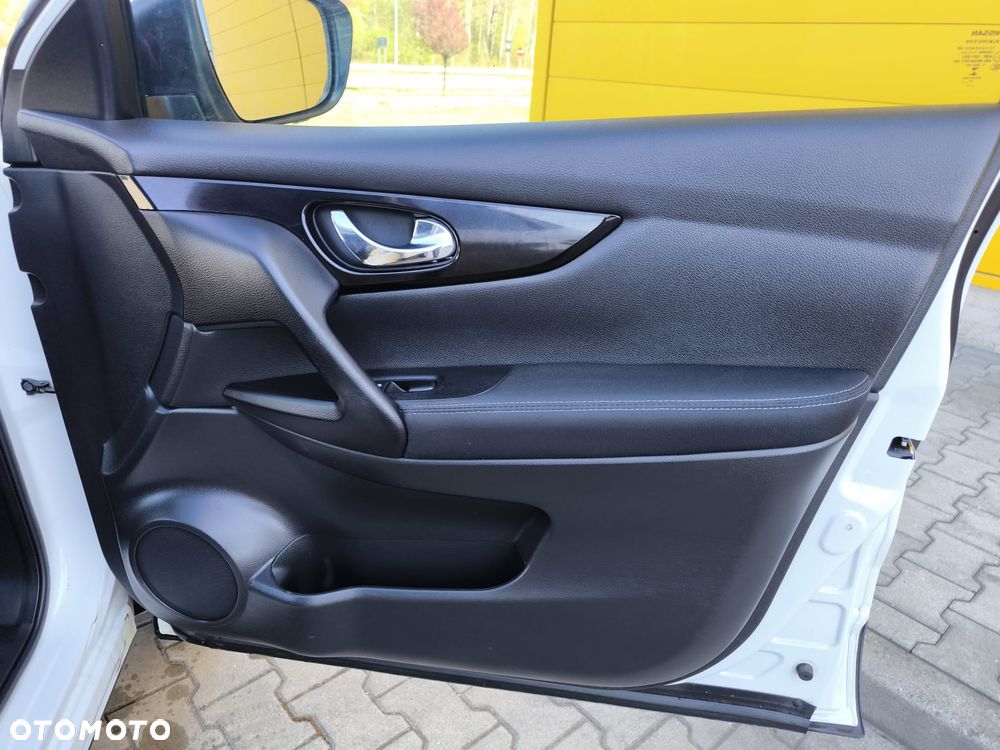 Nissan Qashqai 1.5 dCi N-Connecta - 25