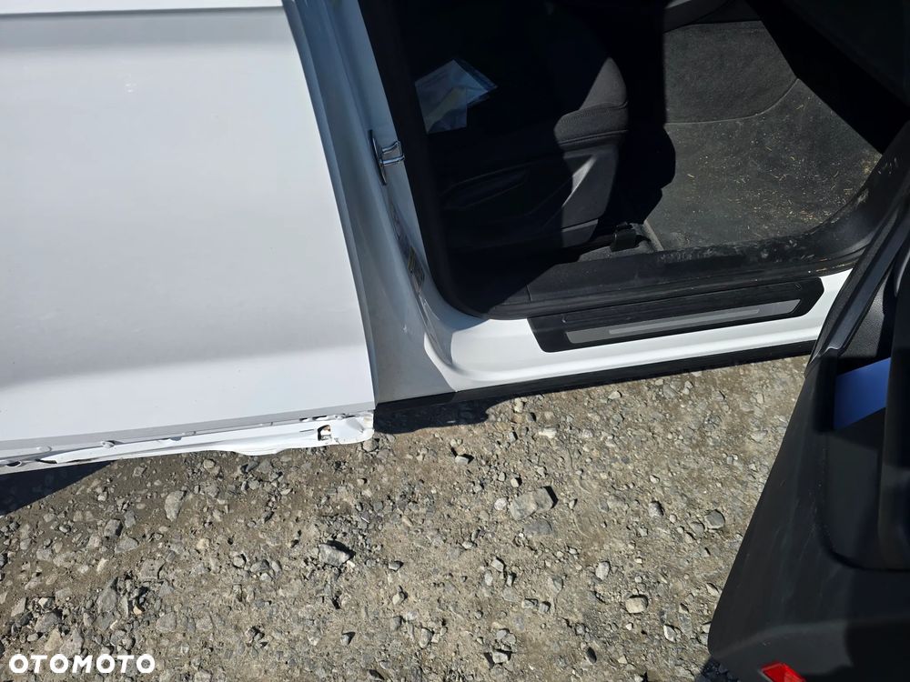 Audi Q5 50 TFSI e Quattro S tronic sport - 12