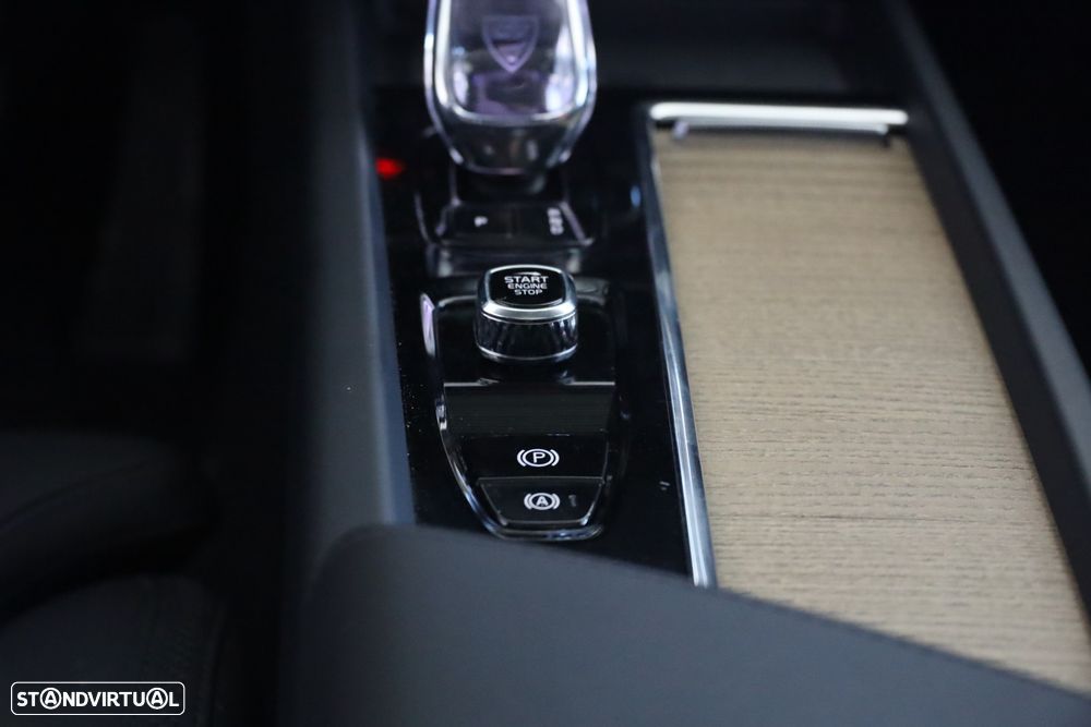 Volvo XC 60 T6 AWD Plus Bright - 18