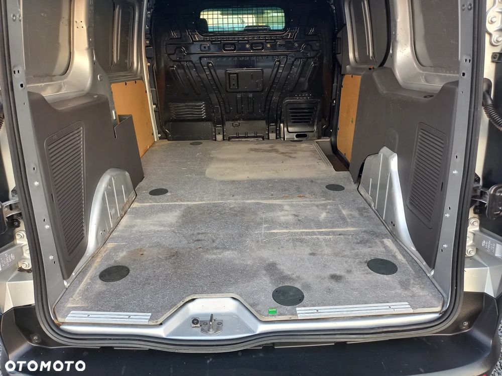 Ford Transit Connect - 8