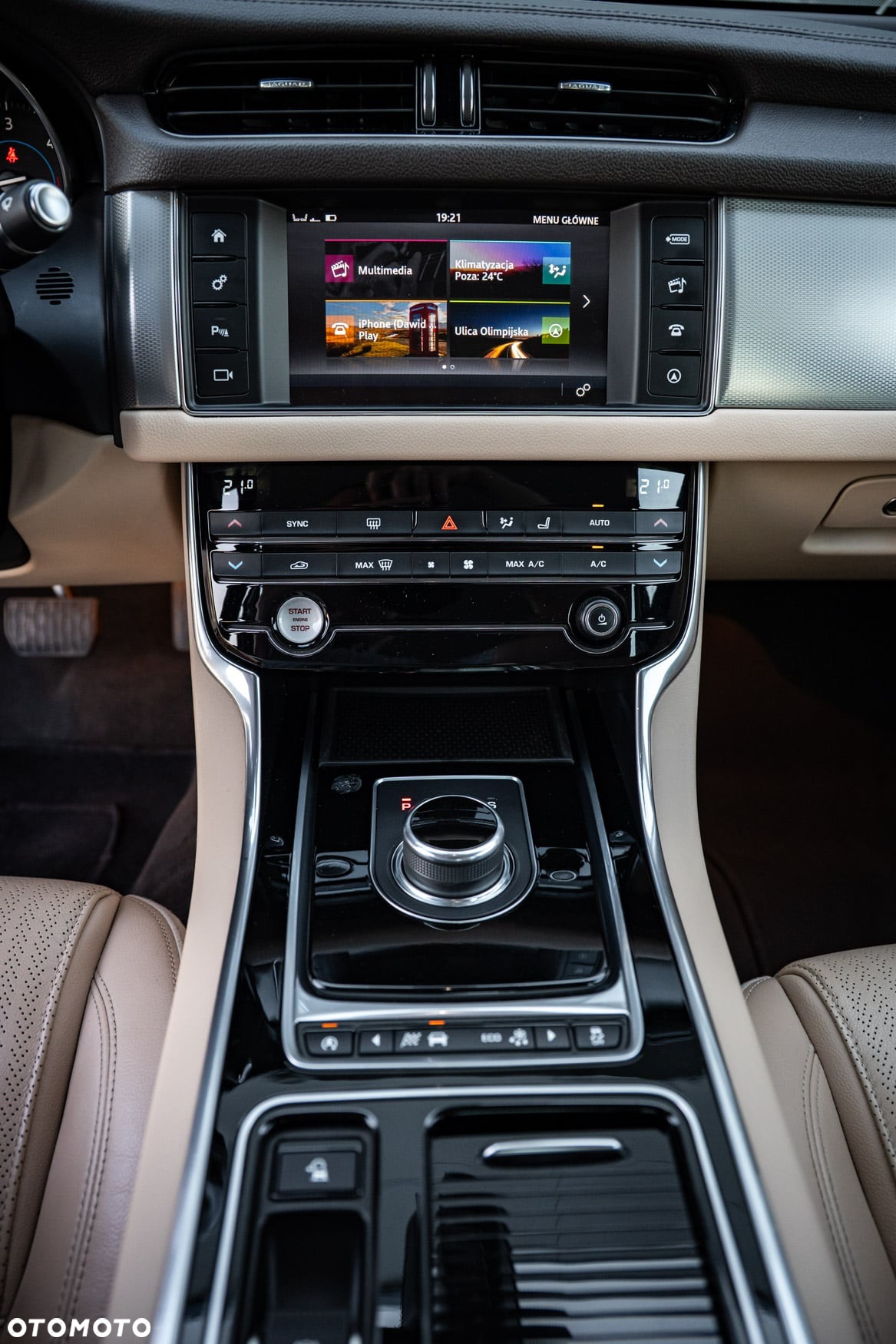 Jaguar XF 2.0 i4D AWD Prestige - 10