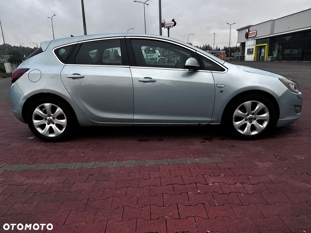 Opel Astra - 9
