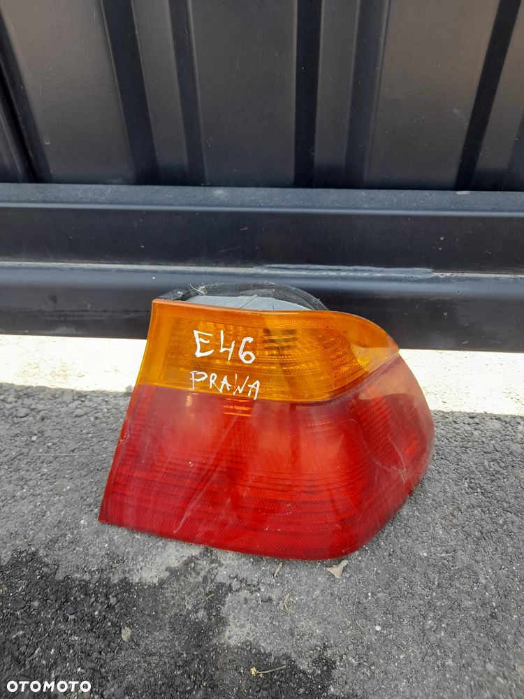 Lampa tylna prawa tył prawy BMW seria 3 E46 sedan - 2
