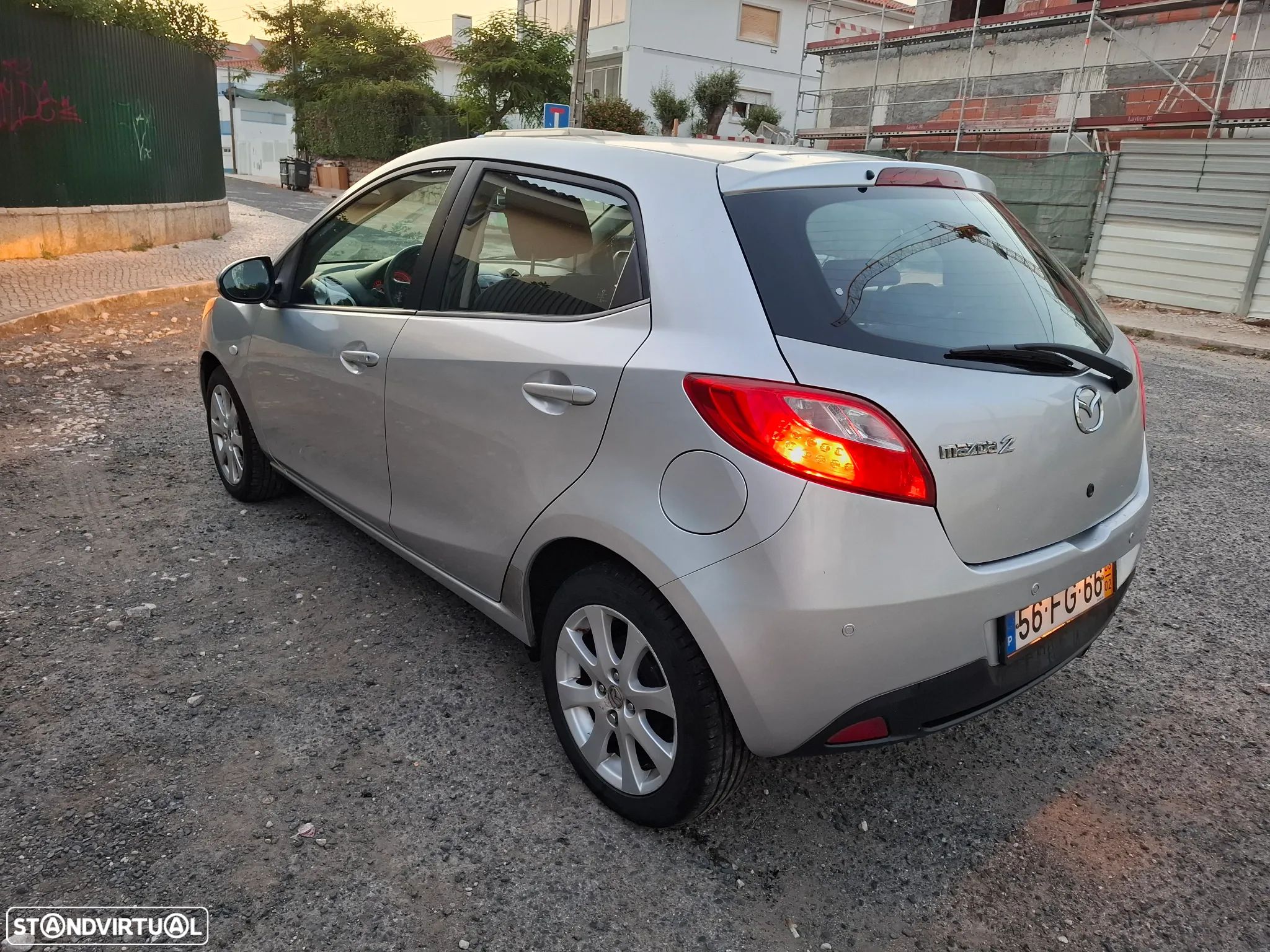 Mazda 2 1.3 MZR Exclusive - 1