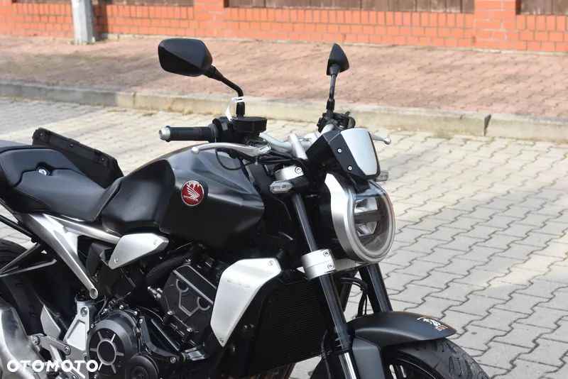 Honda CB - 4