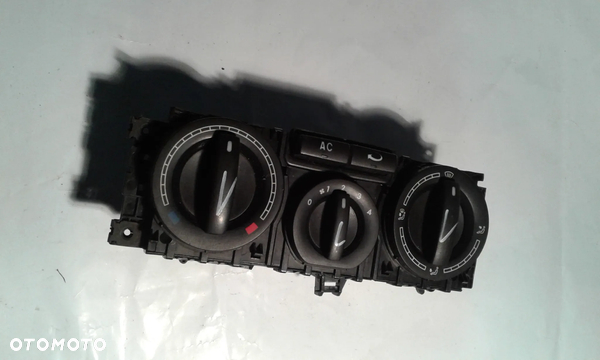 Panel nawiewu Volkswagen OE 7H0820045AM