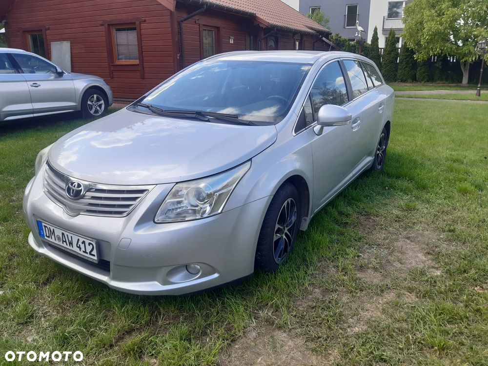 Toyota Avensis 2.0 D-4D Premium - 3