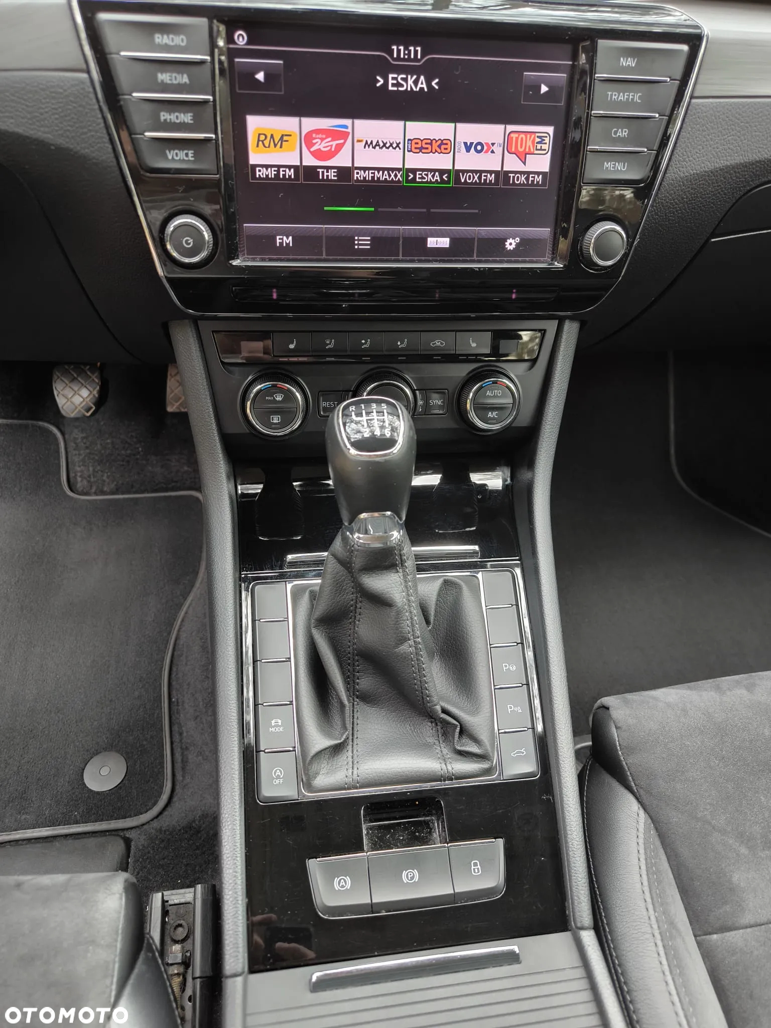 Skoda Superb Combi 2.0 TDI Style - 18