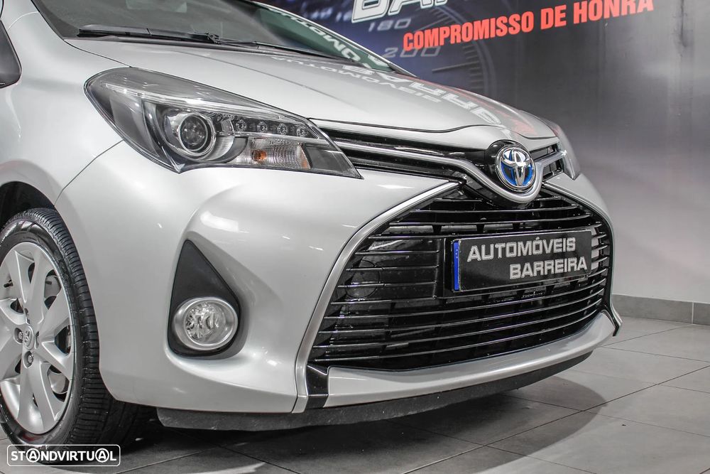 Toyota Yaris 1.5 HSD Sport - 24