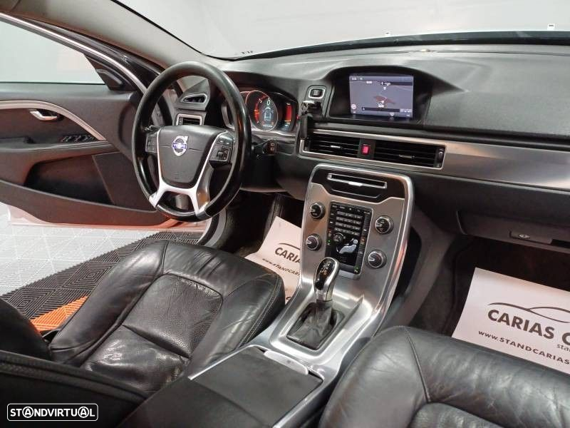 Volvo XC 70 2.0 D4 Momentum Geartronic - 14