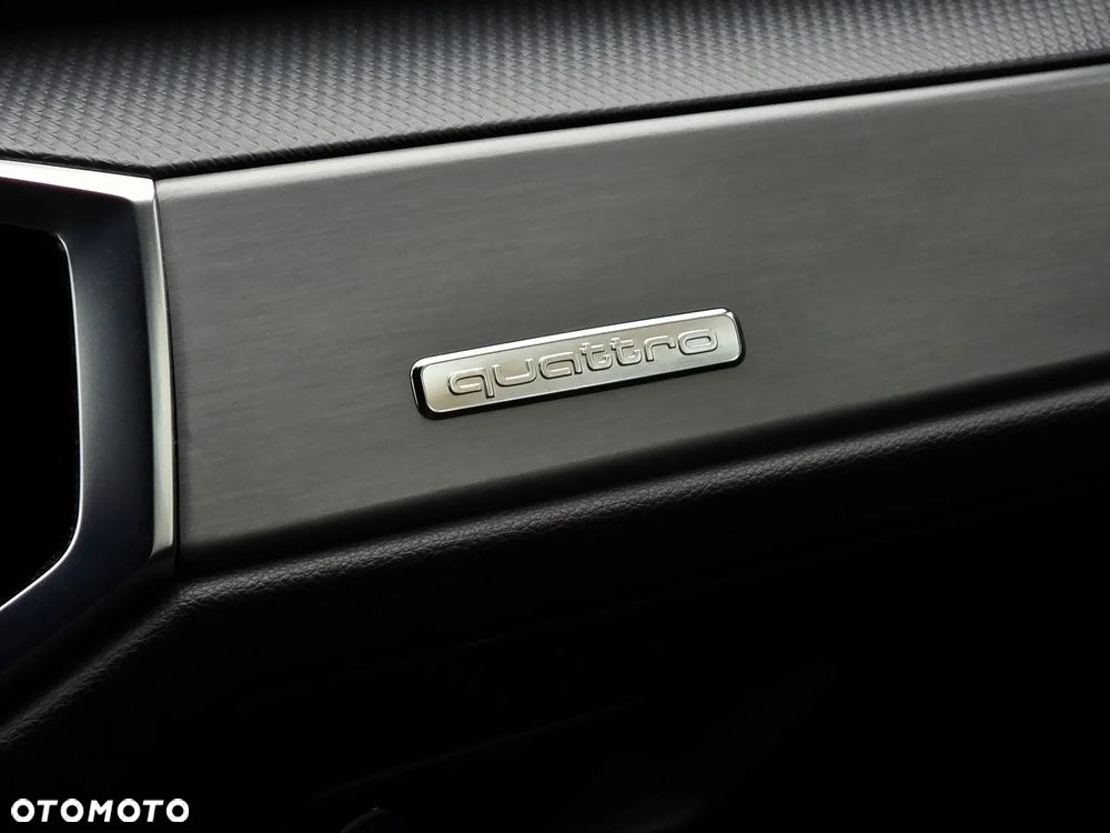 Audi Q3 40 TDI Quattro S tronic S line - 29