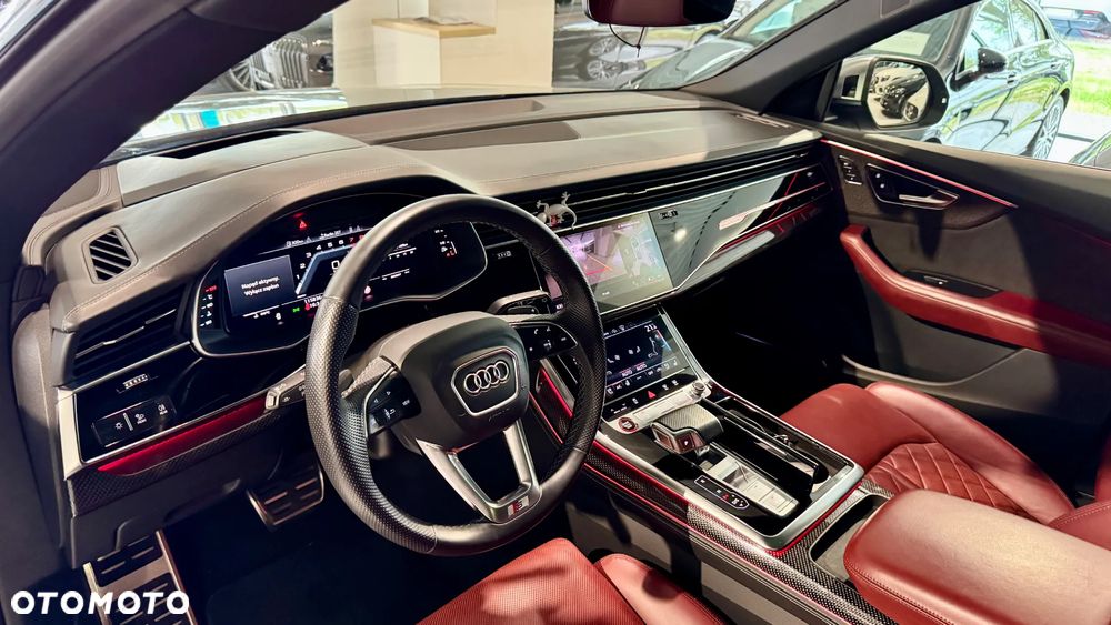Audi SQ8 - 12
