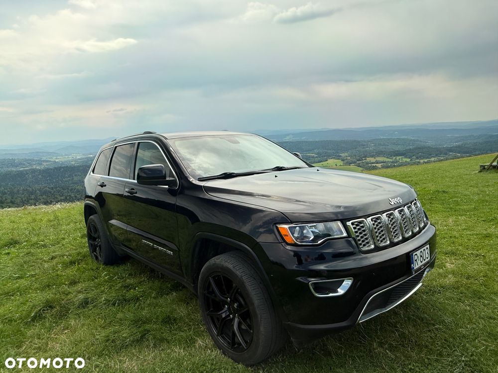 Jeep Grand Cherokee - 25