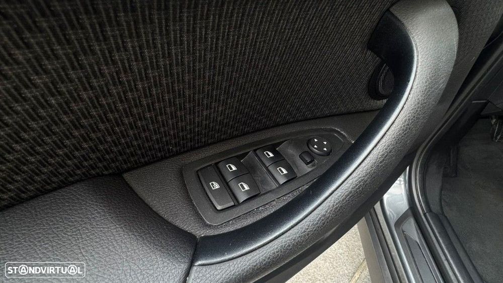 BMW X1 18 d sDrive Advantage - 10
