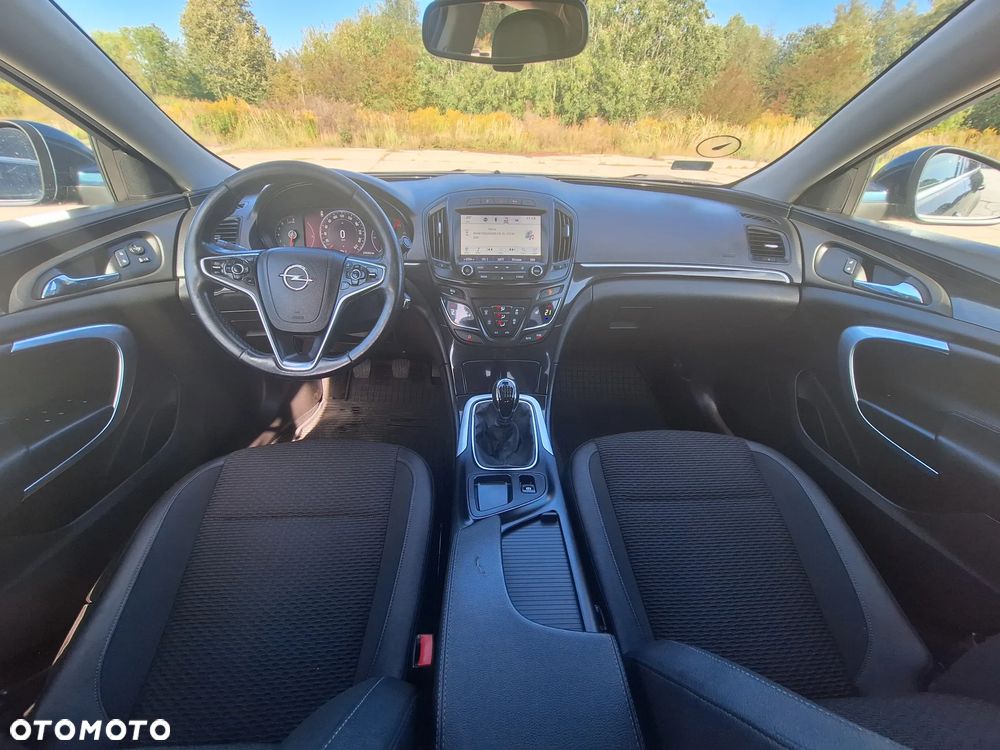 Opel Insignia - 8