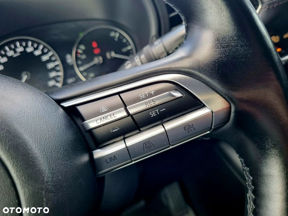 Mazda 3 SKYACTIV-G 2.0 M-Hybrid DRIVE - 16