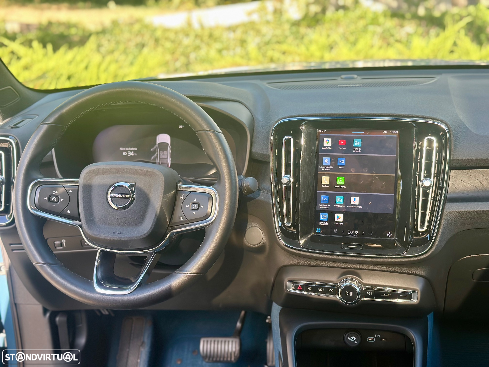 Volvo C40 Recharge 82 kWh Twin Motor Ultimate - 14