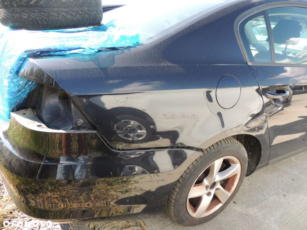 Ćwiartka nadwozia prawy tył VW  Passat B7 '11 2.0 TDI CFF - 1