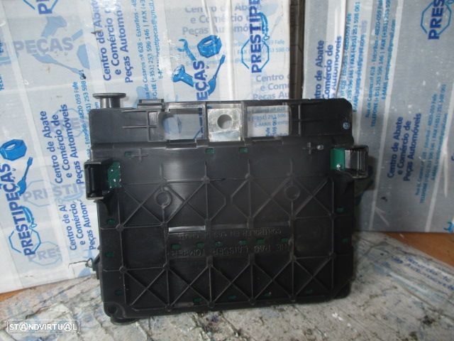 Caixa Fusiveis 965061858000 PEUGEOT PARTNER 2006 5P Siemens PEUGEOT PARTNER 2007 1.6HDI 90CV 3P BRANCO Siemens - 2