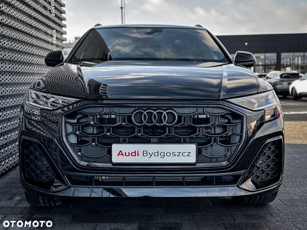 Audi Q8 - 11