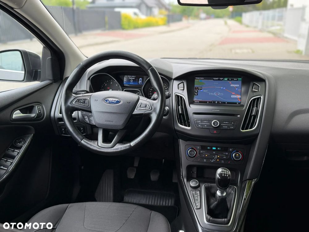 Ford Focus 2.0 TDCi Titanium ASS - 11