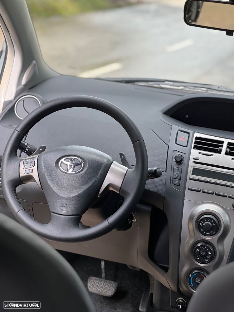 Toyota Yaris 1.33 VVT-i High Pack MM - 9