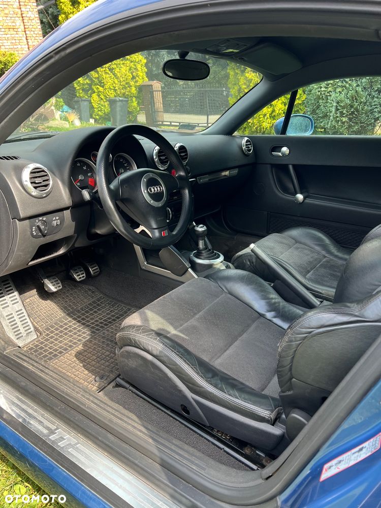 Audi TT Coupé 1.8T Quattro - 11