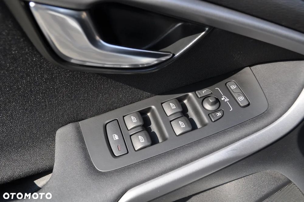 Volvo V40 T3 Drive-E Dynamic Edition - 20