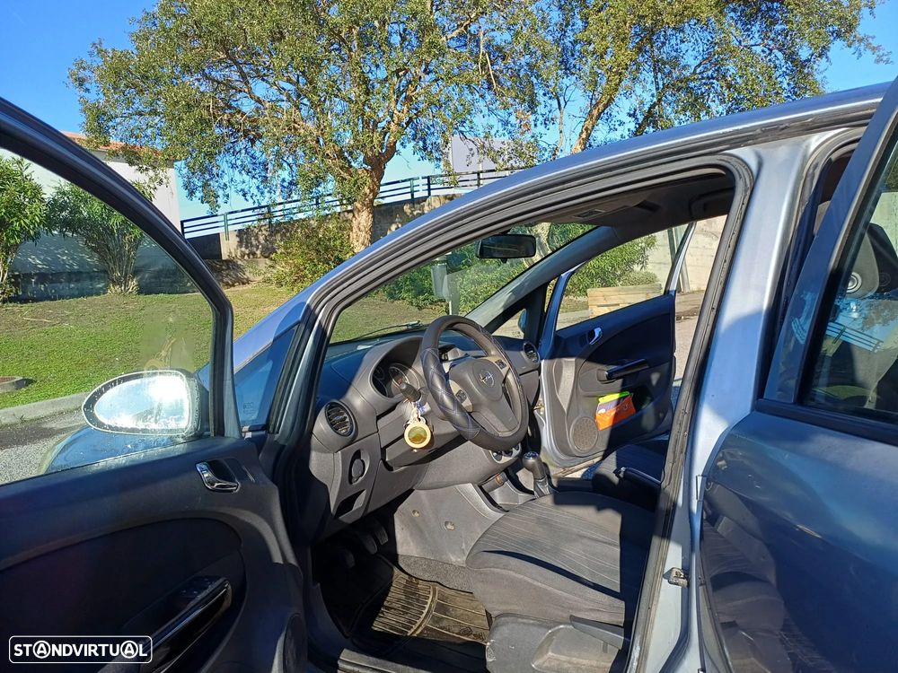 Opel Corsa 1.2 Enjoy - 9