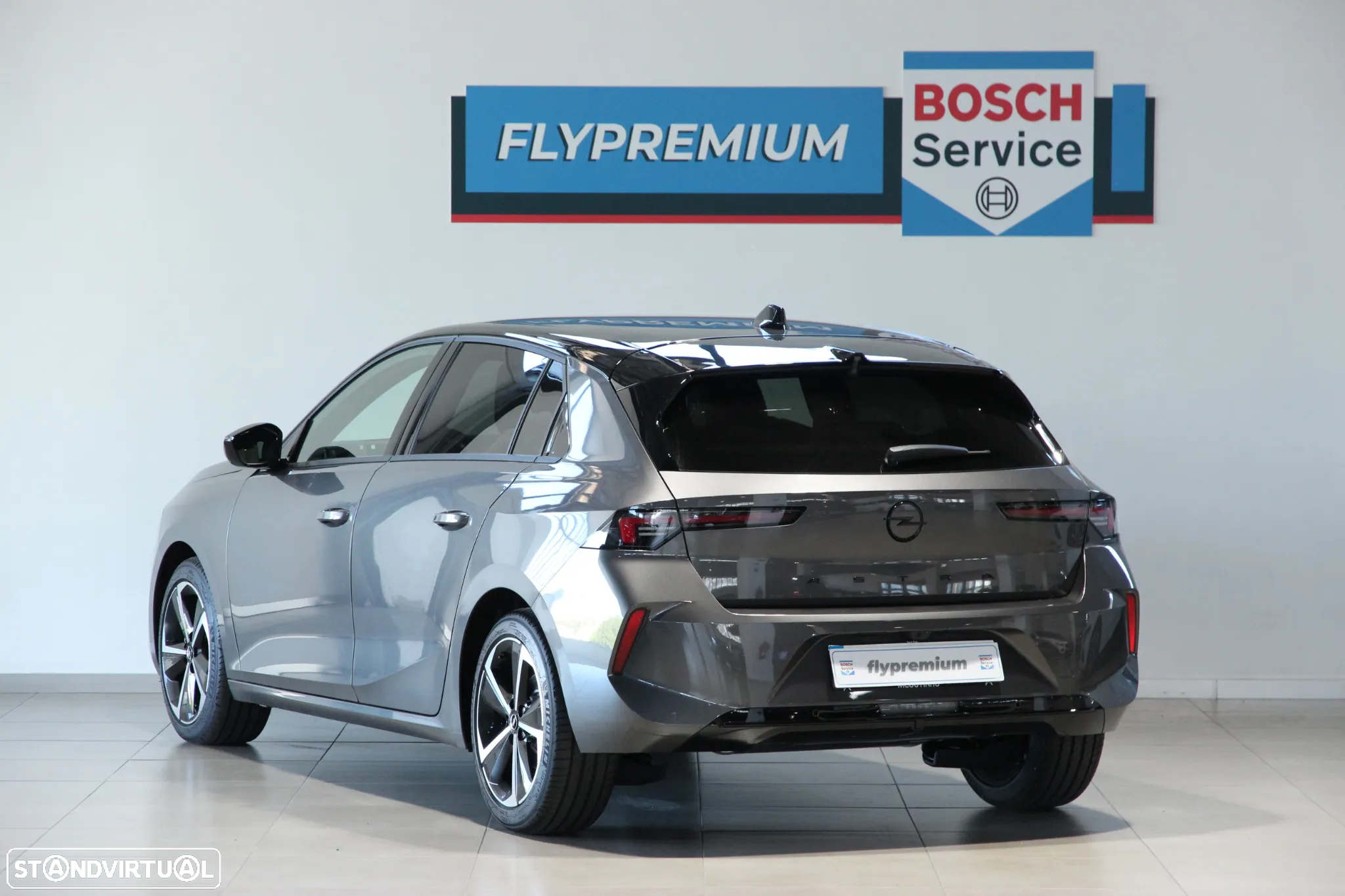 Opel Astra 1.2 T GS Line Aut. - 3