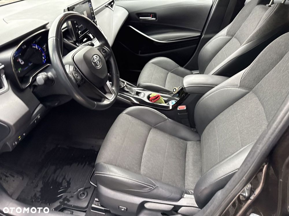 Toyota Corolla 1.8 Hybrid Comfort - 25