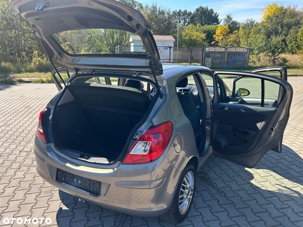 Opel Corsa - 28