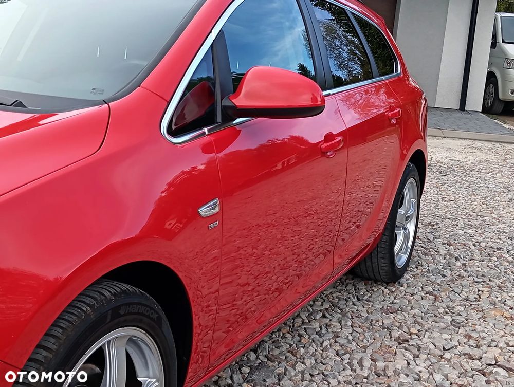 Opel Astra 1.4 Turbo Cosmo - 3