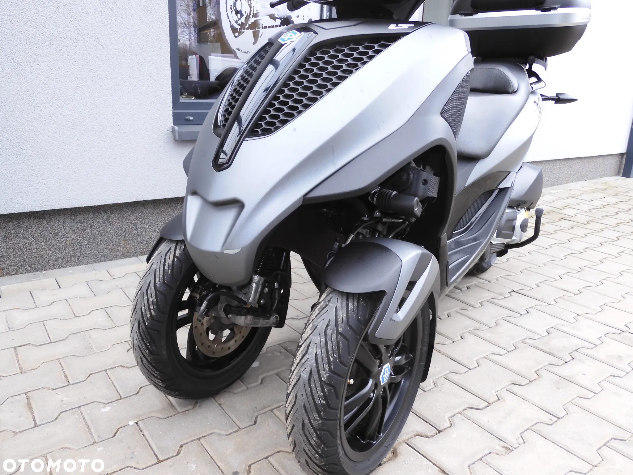 Piaggio MP-3 - 20