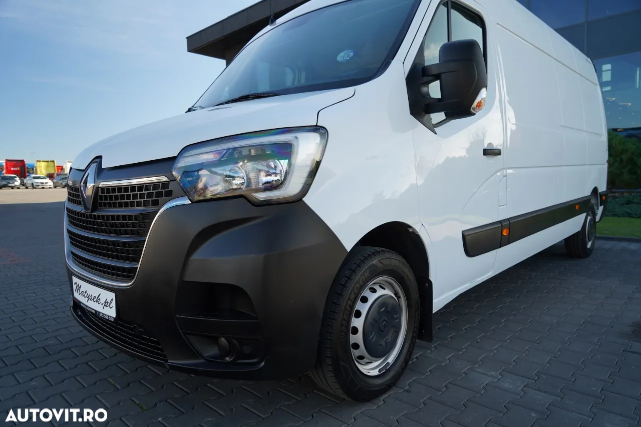 Renault MASTER / BLASZAK / PANEL / MANUAL / CARCASĂ DE REMORCARE / 2022 - 11
