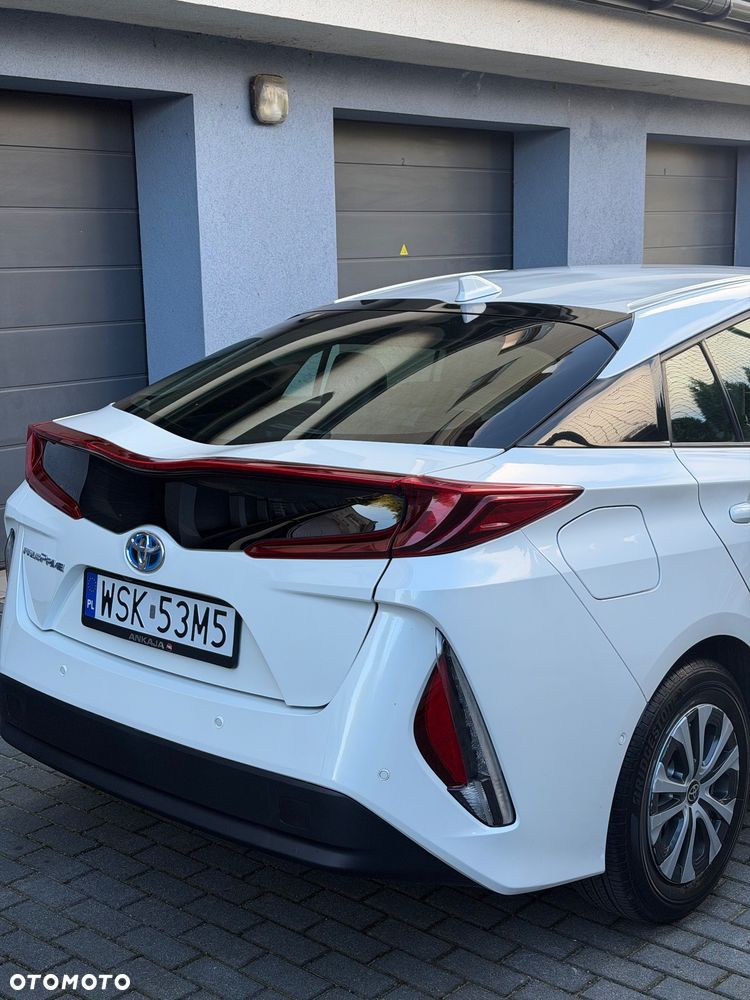 Toyota Prius - 17