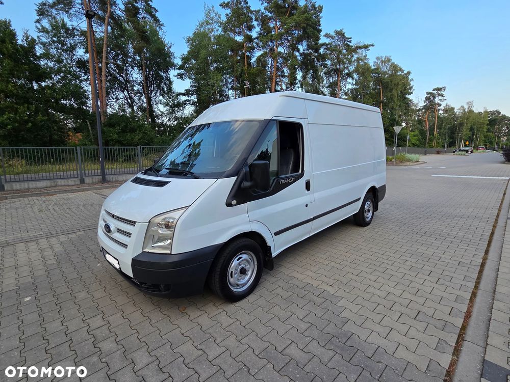Ford Transit - 1