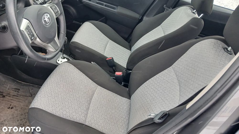 Toyota Yaris 1.33 VVT-i Multidrive S Executive - 17