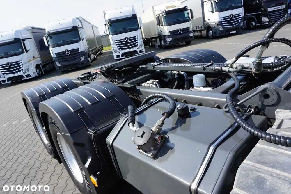 Volvo FH 16 / 650 / EURO 6 / ACC / 6 X 4 / RETARDER / HYDRAULIKA - 36