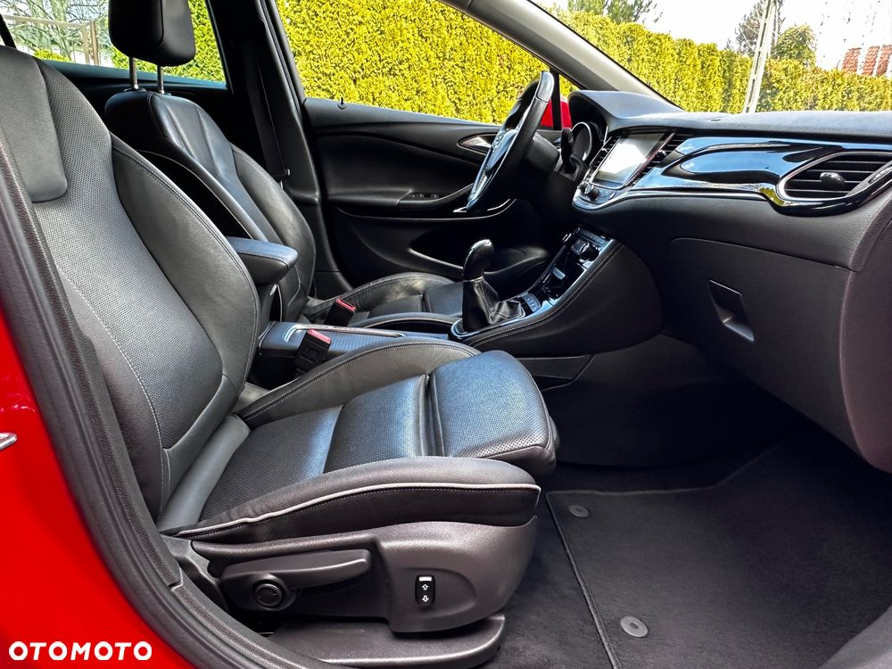 Opel Astra 1.4 Turbo Innovation - 28