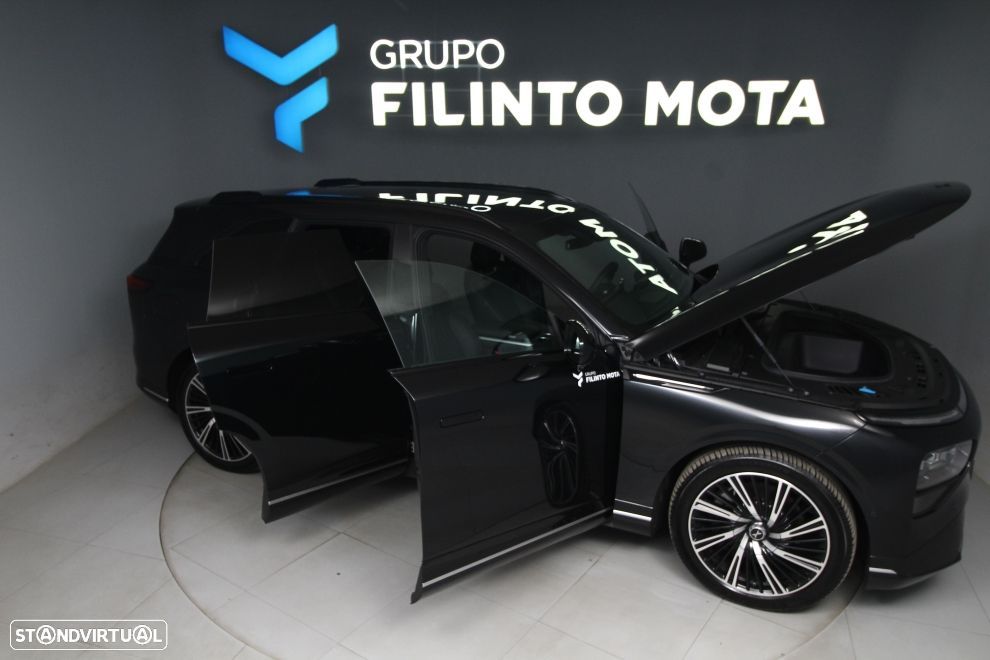 Xpeng G9 93.1 kWh AWD Performance - 17