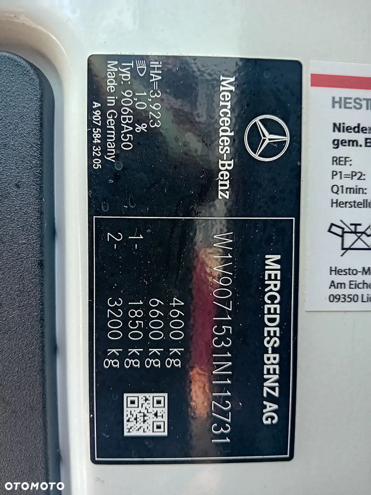 Mercedes-Benz Sprinter - 32