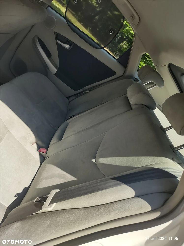 Toyota Prius 1.8 HSD Prestige - 13
