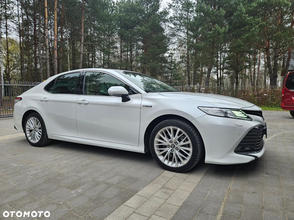 Toyota Camry 2.5 Hybrid Executive CVT - 9